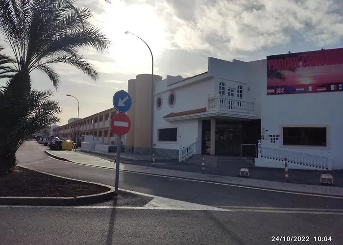 Casa Gio-monolocale Con Piscina Riscaldata Lägenhet *