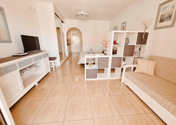 Casa Gio-monolocale Con Piscina Riscaldata Lägenhet *