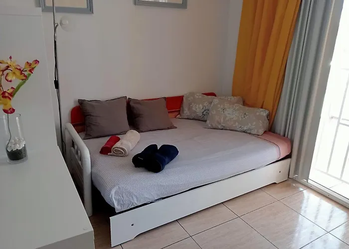 Lägenhet Casa Gio-monolocale Con Piscina Riscaldata